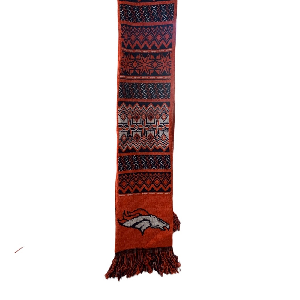 Scarf - Picture 2 of 5